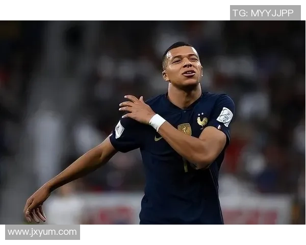 美联足球球星闪耀赛场 突破极限展现个人风采与团队力量 美联足球球星闪耀赛场 突破极限展现个人风采与团队力量