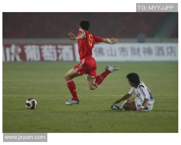 中国足球球星前十名实力分析 揭晓当前最佳球员及其影响力 中国足球球星前十名实力分析 揭晓当前最佳球员及其影响力